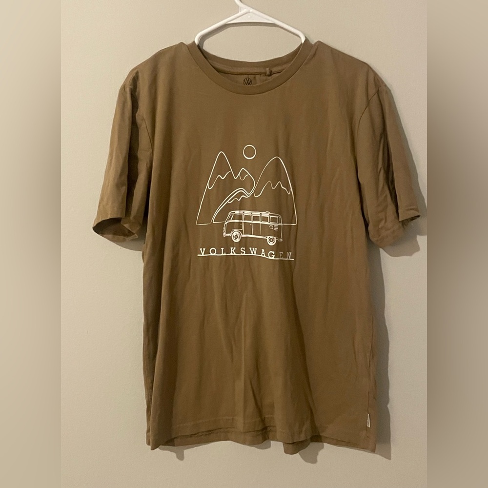 Men's Large VW graphic tee